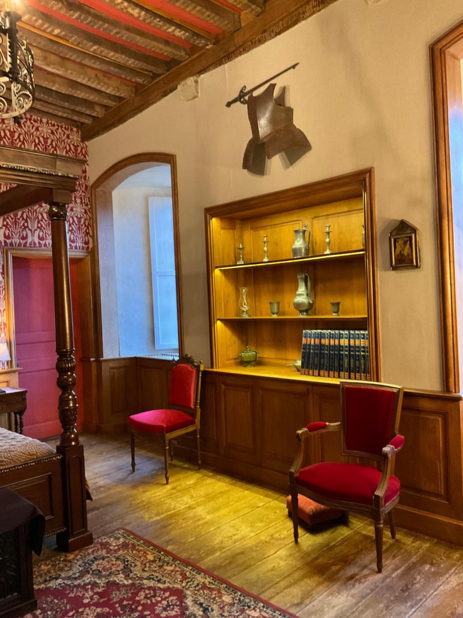 Le Logis D'Equilly Bed & Breakfast Bagian luar foto